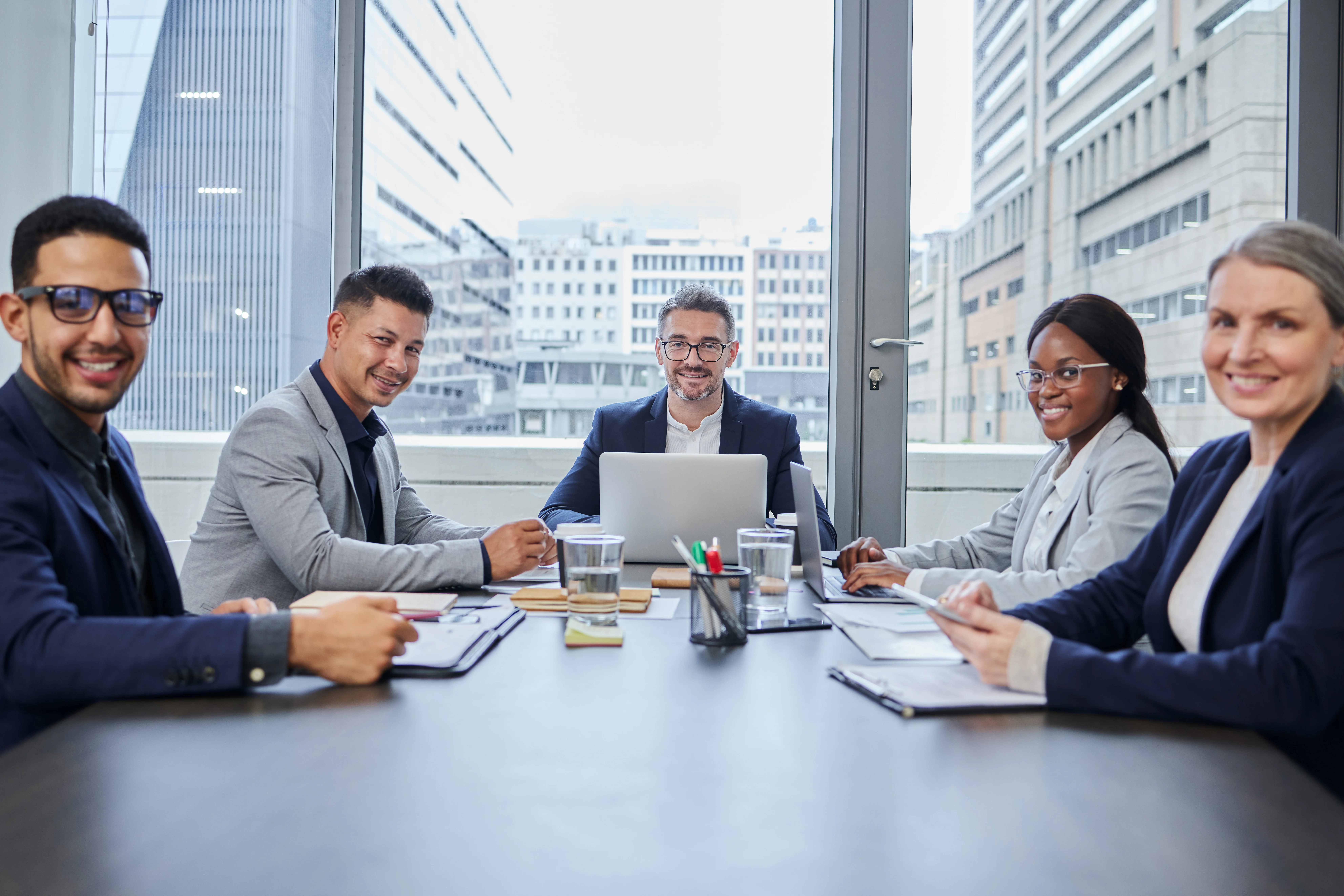 Réunion de travail sur la stratégie fiscale d'un groupe de sociétés